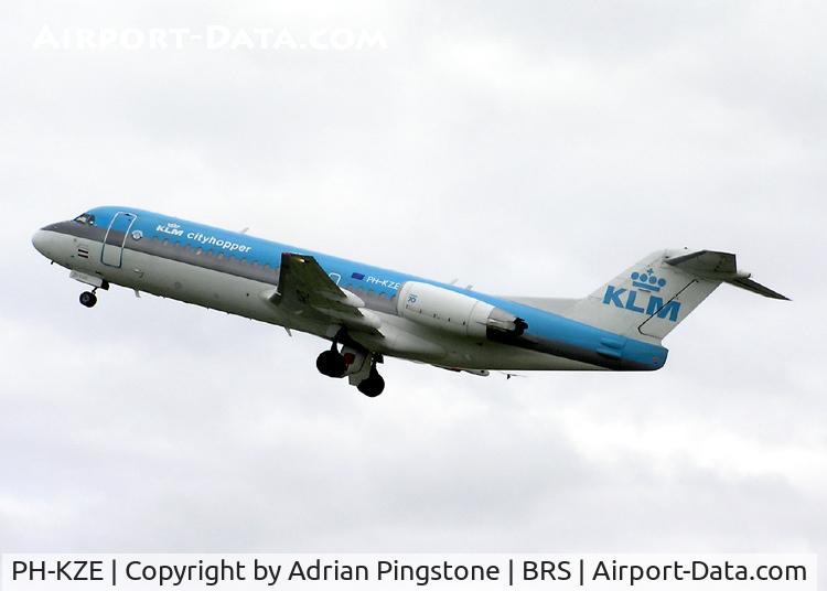 PH-KZE, 1996 Fokker 70 (F-28-0070) C/N 11576, KLM Fokker 70 taking off at Bristol Airport, Bristol, England in August 2004