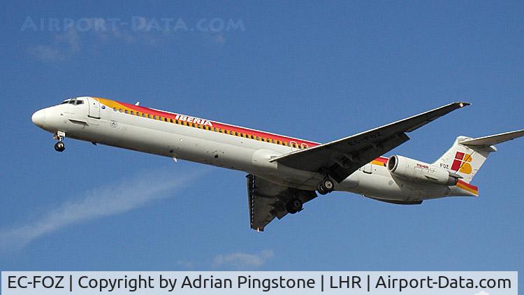 EC-FOZ, 1992 McDonnell Douglas MD-88 C/N 53308, Iberia MD-88 (EC-FOZ) on the approach to London (Heathrow) Airport (UK)