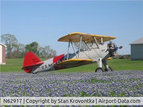 N62917, 1942 Boeing A75N1(PT17) C/N 75-2394, Stearman in the Texas Bluebonnets