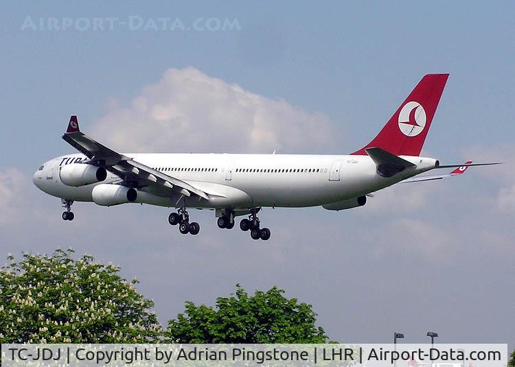 TC-JDJ, 1993 Airbus A340-311 C/N 023, Turkish Airlines Airbus A340-300 landing at London (Heathrow) Airport in May 2004