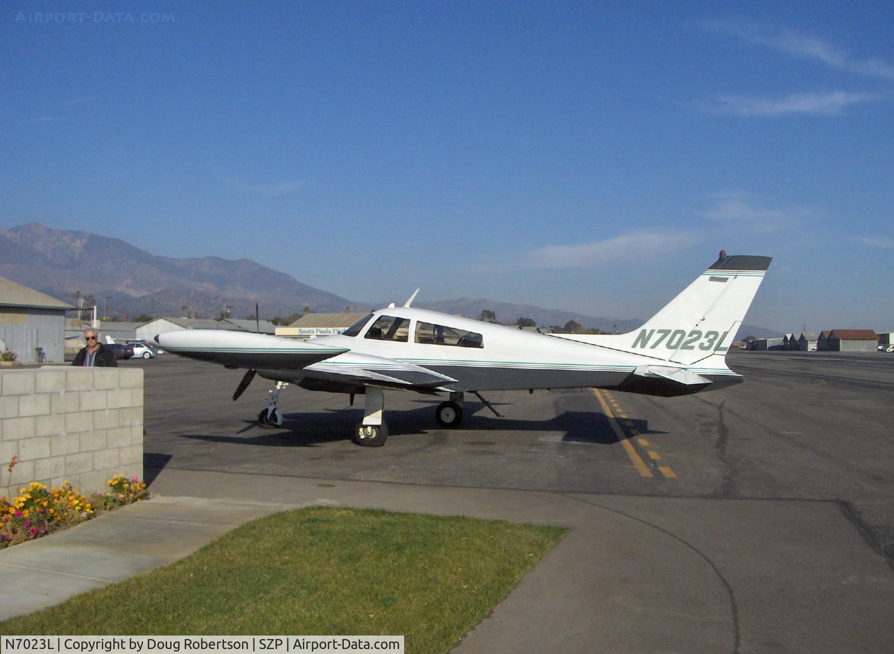 N7023L, 1966 Cessna 310K C/N 310K0123, 1966 Cessna 310K, two Continental IO-470s 260 Hp each, at Fuel Dock