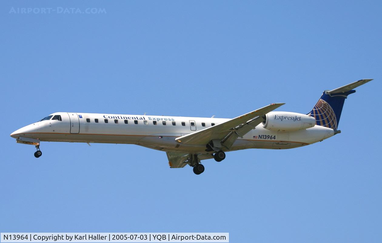 N13964, 1999 Embraer ERJ-145LR (EMB-145LR) C/N 145123, saw this Continental on short final in Quebec, Canada