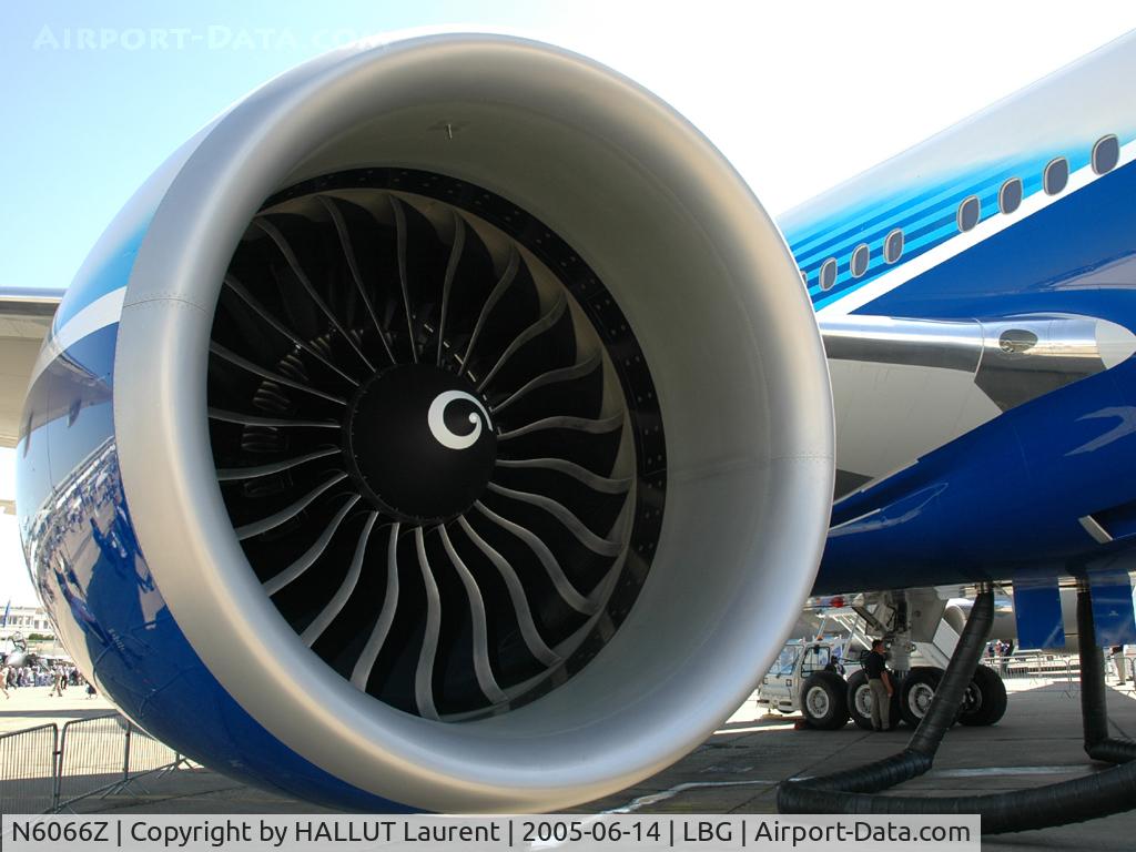 N6066Z, 2005 Boeing 777-240/LR C/N 33782, A very big one !