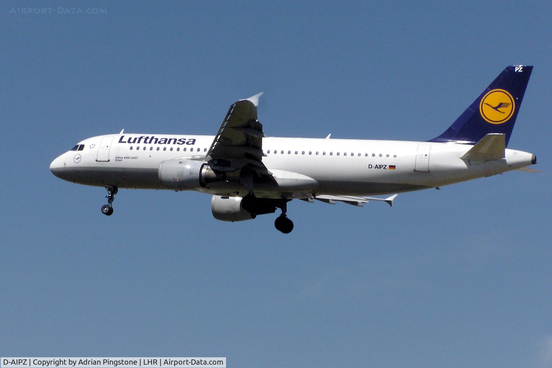 D-AIPZ, 1991 Airbus A320-211 C/N 162, Lufthansa Airbus A320-200 (D-AIPZ) landing at London Heathrow Airport, England in August 2004