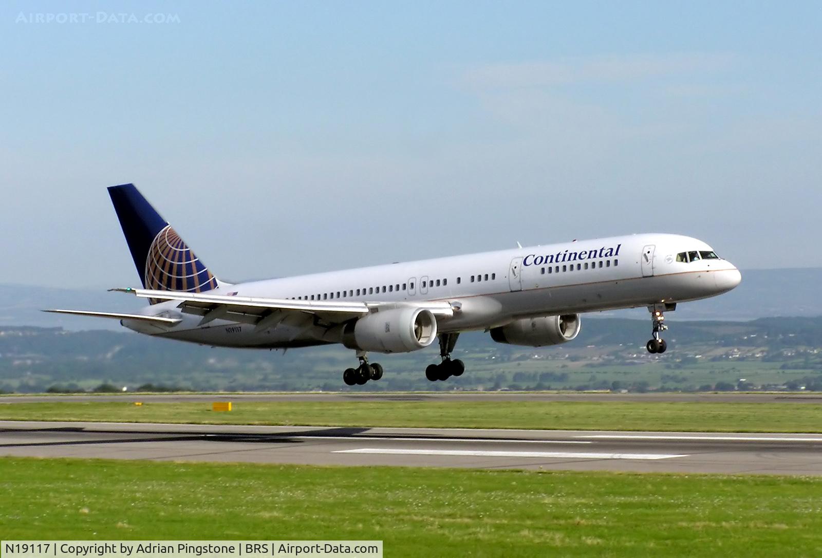 N19117, 1996 Boeing 757-224 C/N 27559, Continental Airlines Boeing 757-200 lands from New York at Bristol International Airport, Bristol, England in August 2005