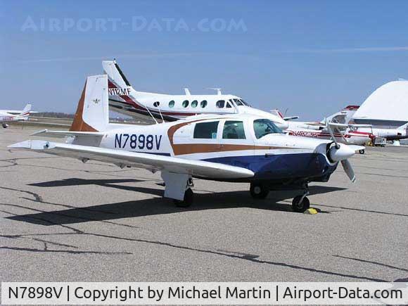 N7898V, 1964 Mooney M20C Ranger C/N 2860, On Display
