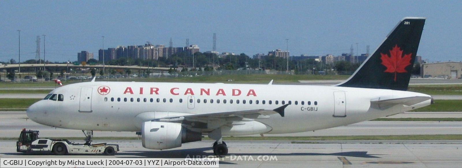 C-GBIJ, 1998 Airbus A319-114 C/N 829, Towed at Toronto Pearson International