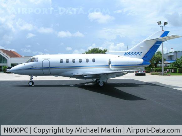 N800PC, 1998 Raytheon Hawker 800XP C/N 258369, On Display