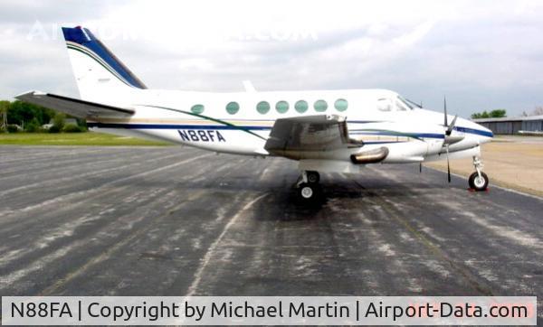 N88FA, 1979 Beech B100 King Air C/N BE-74, On Display