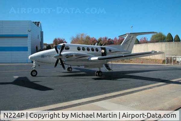 N224P, 1985 Beech B200 King Air C/N BB-1230, On Display