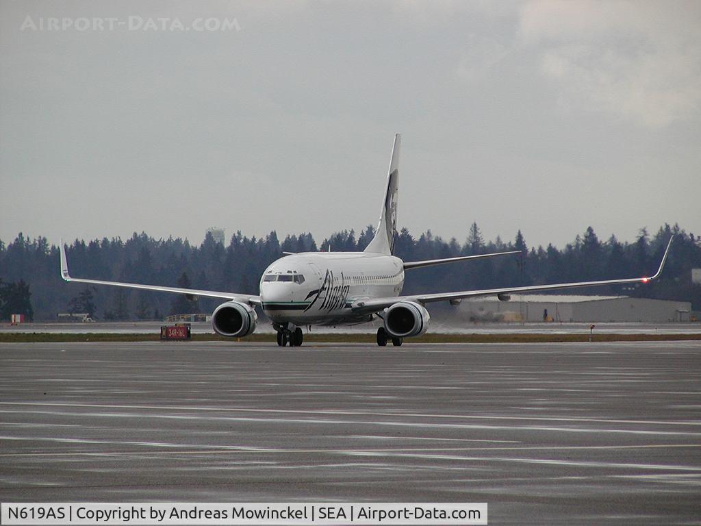 N619AS, 2000 Boeing 737-790 C/N 30164, Alaska Airlines Boeing 737 in its first day in traffic after retrofitting at Seattle-Tacoma International Airport
