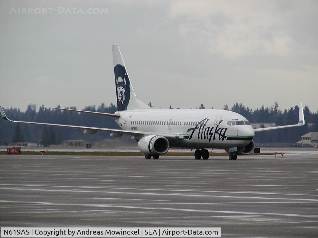 N619AS, 2000 Boeing 737-790 C/N 30164, Alaska Airlines Boeing 737 in its first day in traffic after retrofitting at Seattle-Tacoma International Airport