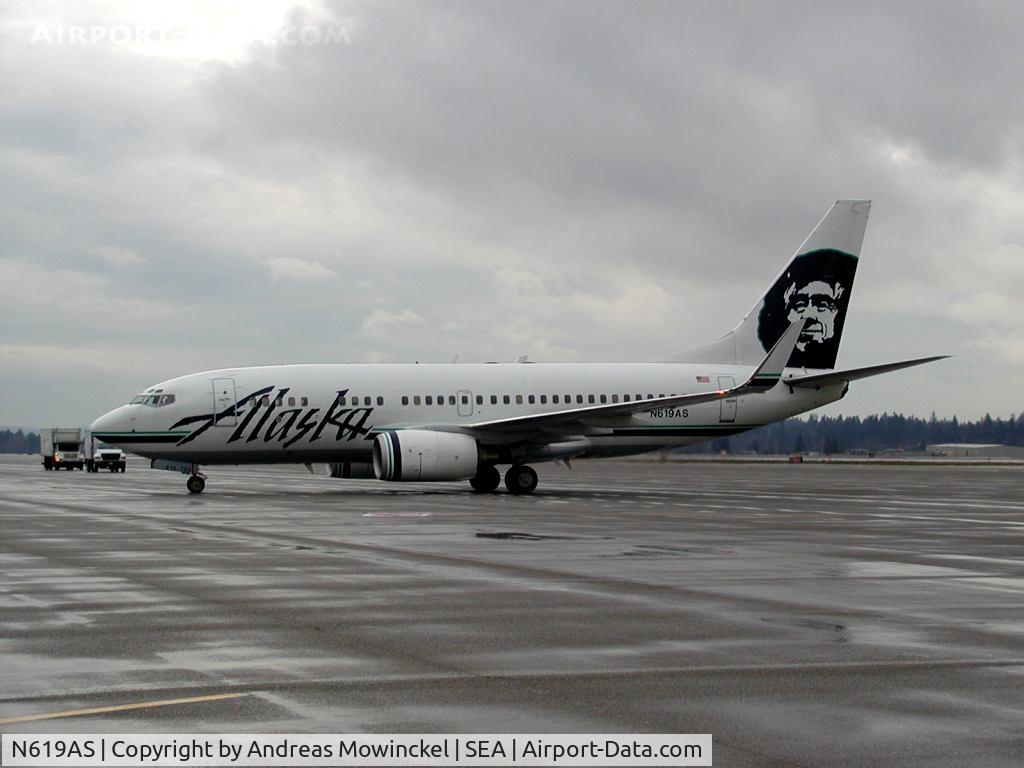 N619AS, 2000 Boeing 737-790 C/N 30164, Alaska Airlines Boeing 737 in its first day in traffic after retrofitting at Seattle-Tacoma International Airport