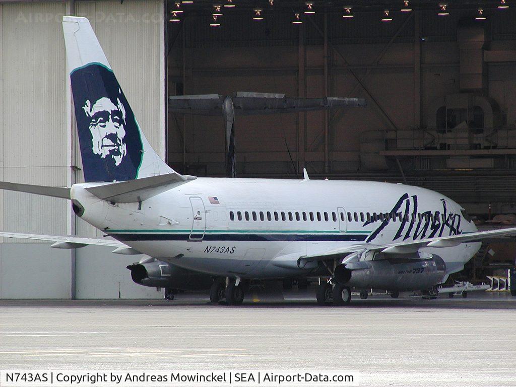N743AS, 1975 Cessna 337G Super Skymaster C/N 33701647, Alaska Airlines Boeing 737 at Seattle-Tacoma International Airport