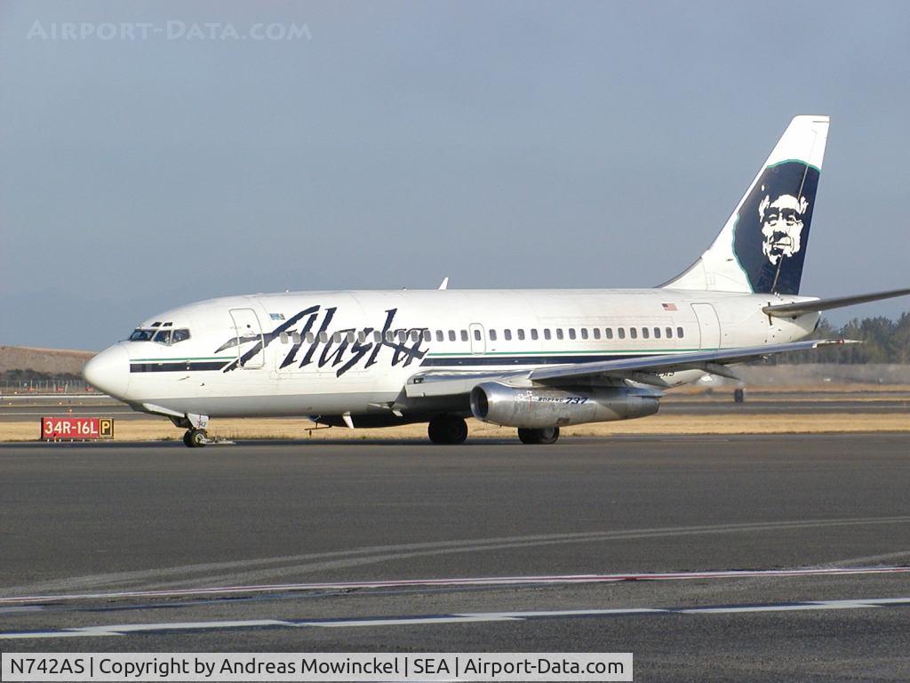 N742AS, 1975 Cessna 337G Super Skymaster C/N 33701646, Alaska Airlines Boeing 737 at Seattle-Tacoma International Airport