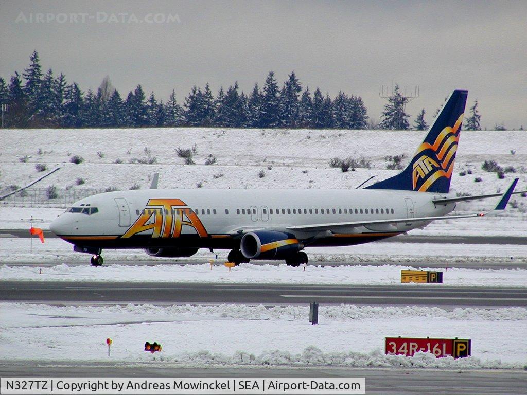 N327TZ, 2002 Boeing 737-83N C/N 32613, ATA Boeing 737 in winter