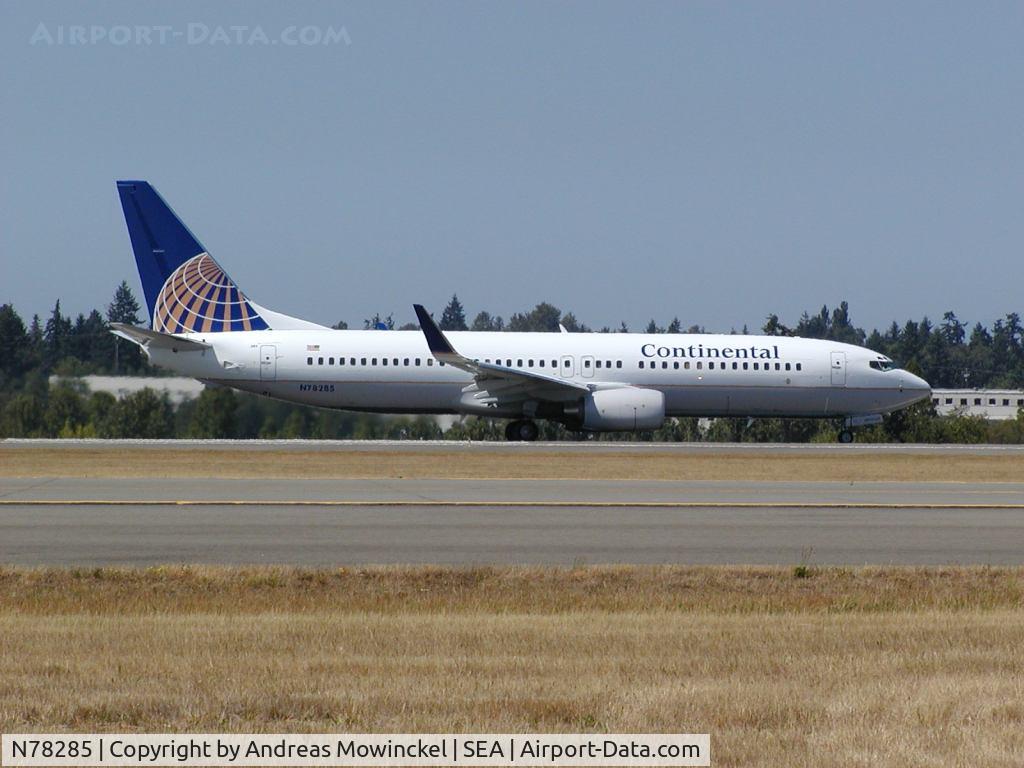 N78285, 2004 Boeing 737-824 C/N 33452, Continental Airlines Boeing 737 with winglets at Seattle-Tacoma International Airport