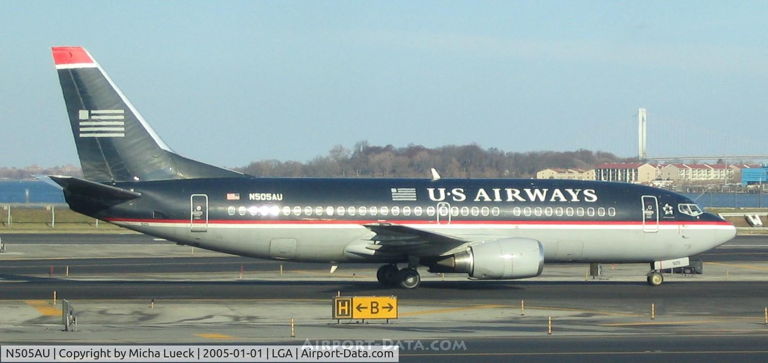 N505AU, 1987 Boeing 737-3B7 C/N 23380, Happy New Year in New York City