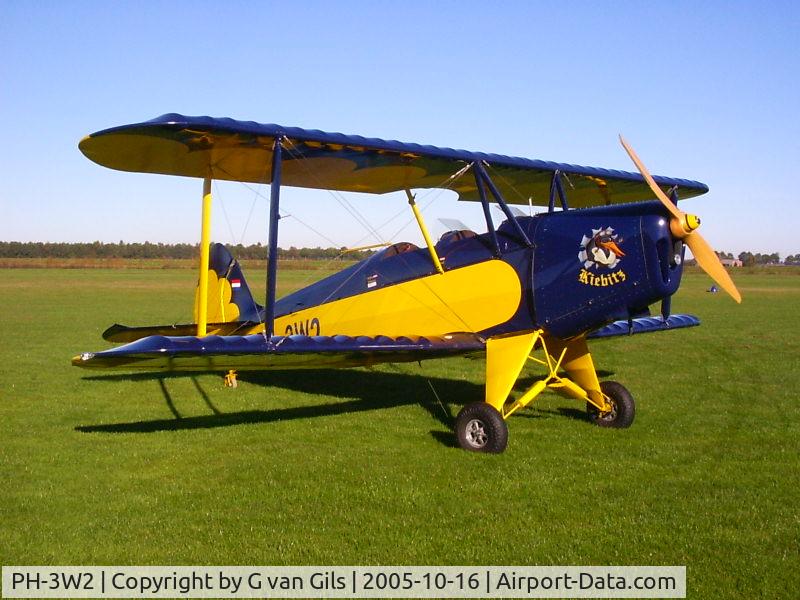 PH-3W2, Platzer Kiebitz B-450 NIS C/N 247, In background you can see Stadskanaal landing strip.