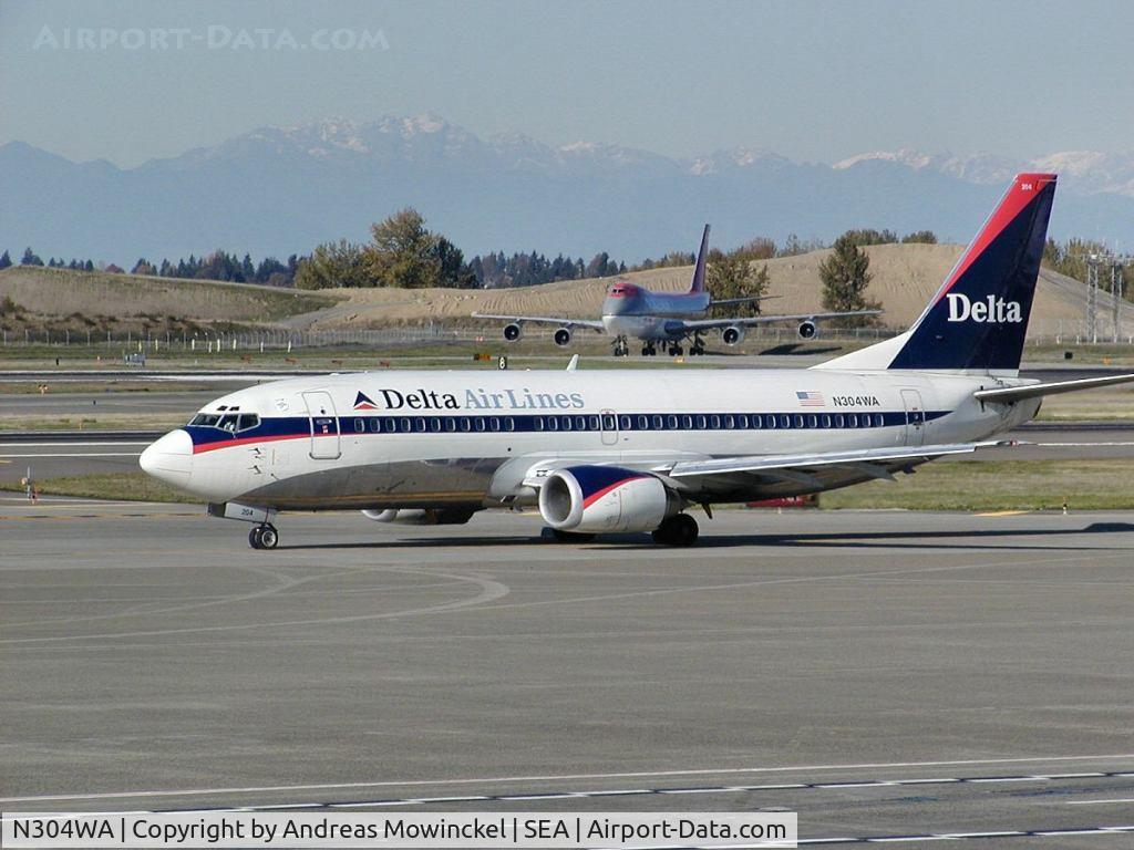 N304WA, 1985 Boeing 737-347 C/N 23345, Delta Airlines Boeing 737 at Seattle-Tacoma International Airport