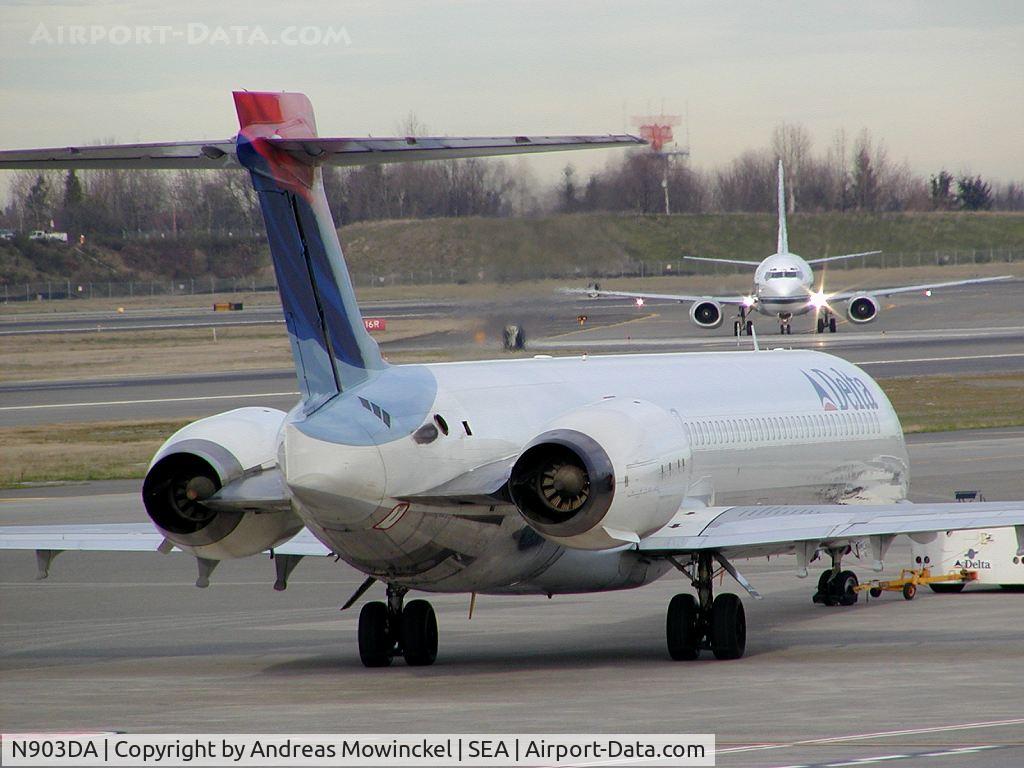 N903DA, 1995 McDonnell Douglas MD-90-30 C/N 53383, Delta Airlines MD90-30 at Seattle-Tacoma International Airport