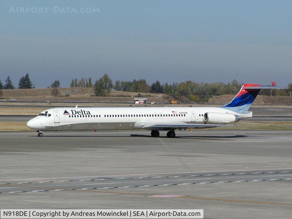 N918DE, 1993 McDonnell Douglas MD-88 C/N 49959, MD88's are rare in SEA