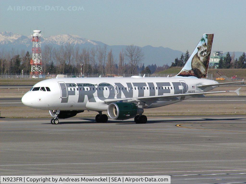 N923FR, 2003 Airbus A319-111 C/N 2019, Frontier Airlines A319 at Seattle-Tacoma International Airport