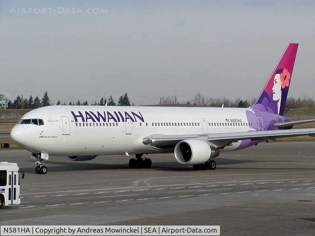 N581HA, 2001 Boeing 767-33A C/N 28141, Hawaiian Airlines Boeing 767 at Seattle-Tacoma International Airport
