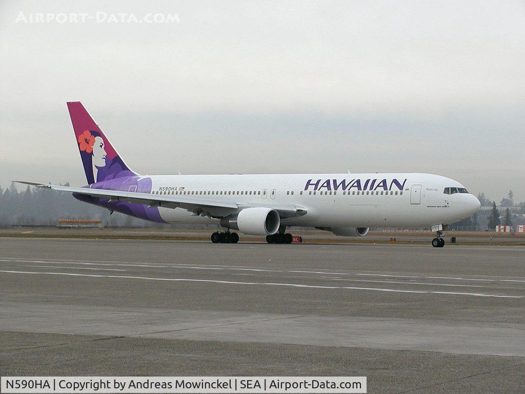 N590HA, 2002 Boeing 767-3CB C/N 33467, Hawaiian Airlines Boeing 767 at Seattle-Tacoma International Airport