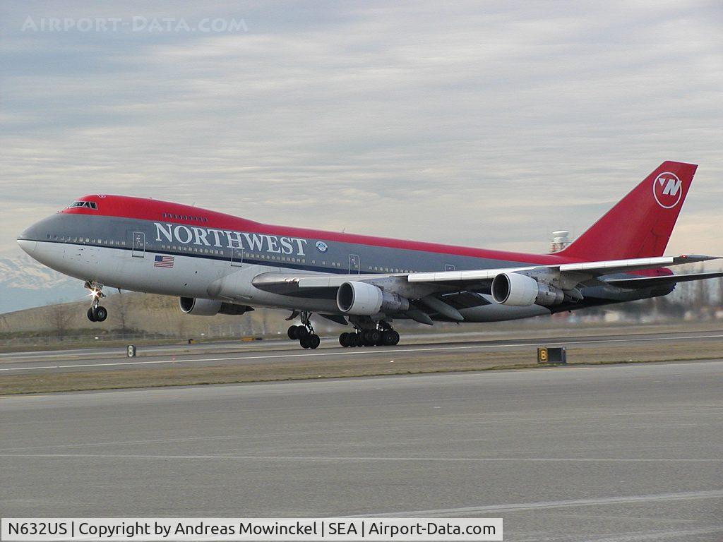N632US, 1984 Boeing 747-251B C/N 23112, Northwest Airlines Boeing 747 taking off from Seattle-Tacoma International Airport
