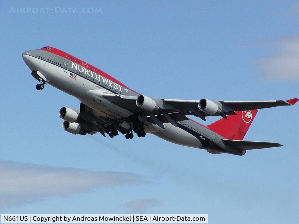 N661US, 1989 Boeing 747-451 C/N 23719, Northwest Airlines Boeing 747 taking off from Seattle-Tacoma International Airport. This aircraft is 747-400 prototype