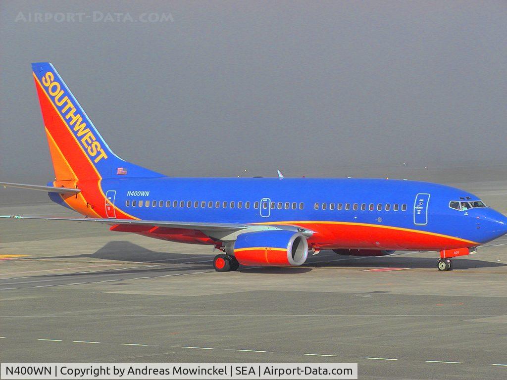 N400WN, 2001 Boeing 737-7H4 C/N 27891, Southwest Airlines Boeing 737 at Seattle-Tacoma International Airport. This is the first Boeing 737-700 to be retrofitted with winglets in November 2003