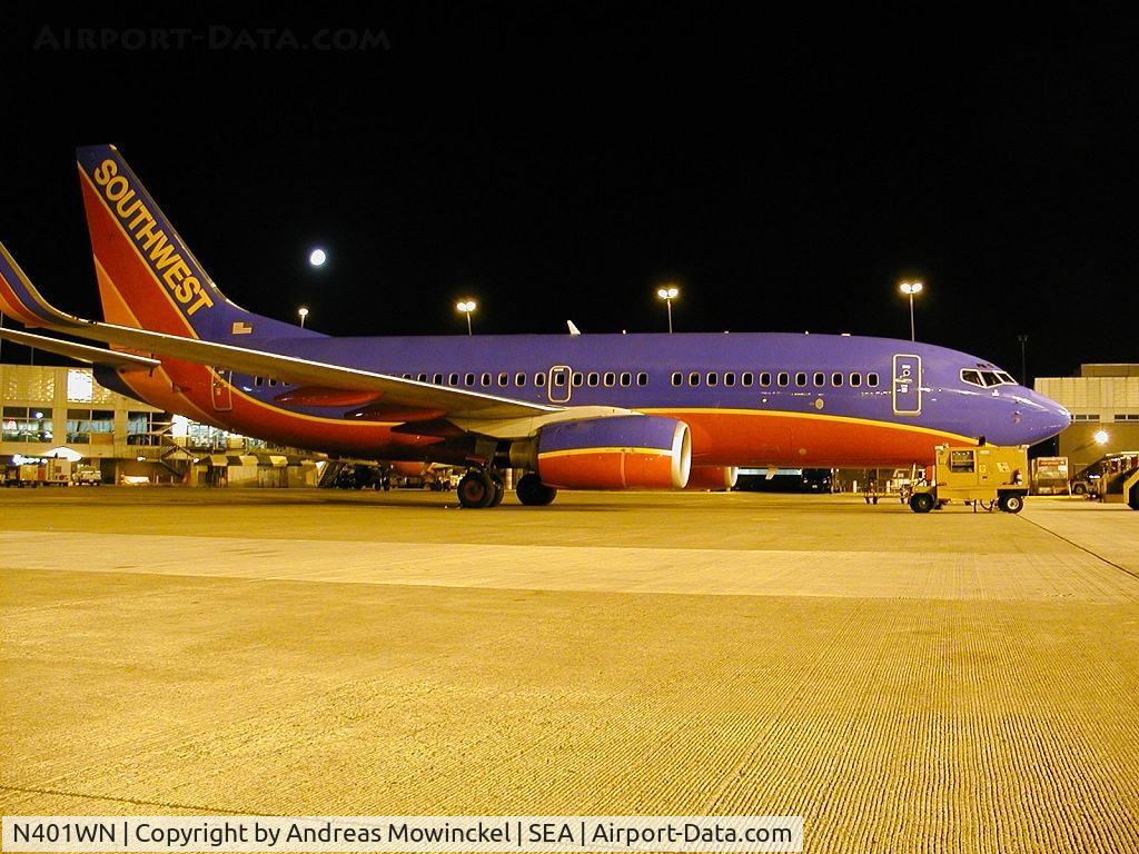 N401WN, 2001 Boeing 737-7H4 C/N 29813, Southwest Airlines Boeing 737 at Seattle-Tacoma International Airport.