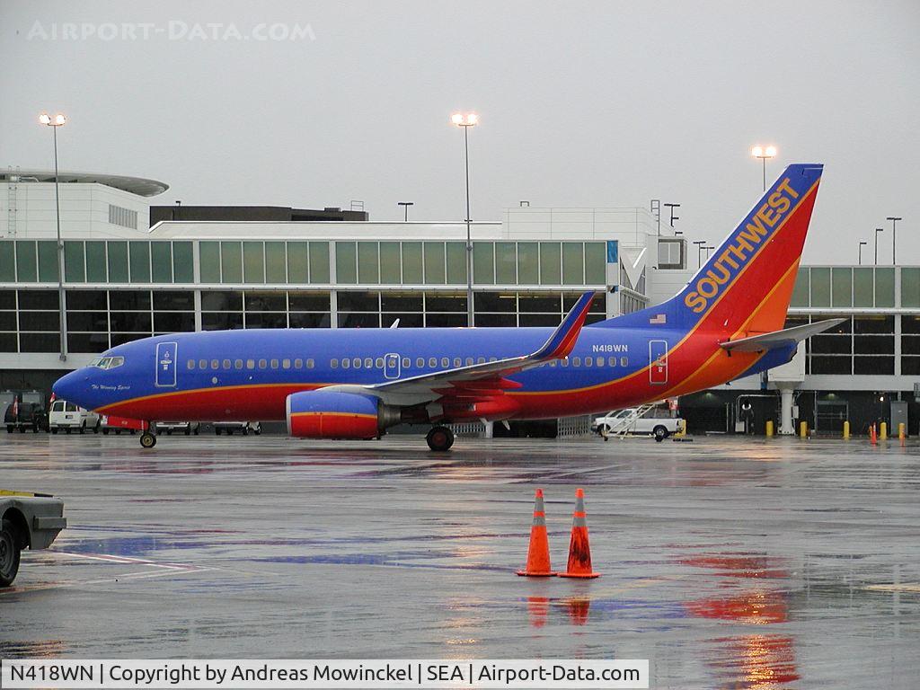 N418WN, 2001 Boeing 737-7H4 C/N 29823, Southwest Airlines Boeing 737 at Seattle-Tacoma International Airport.