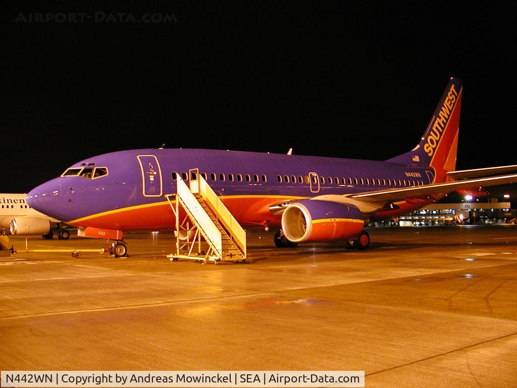 N442WN, 2003 Boeing 737-7H4 C/N 32459, Southwest Airlines Boeing 737 at Seattle-Tacoma International Airport