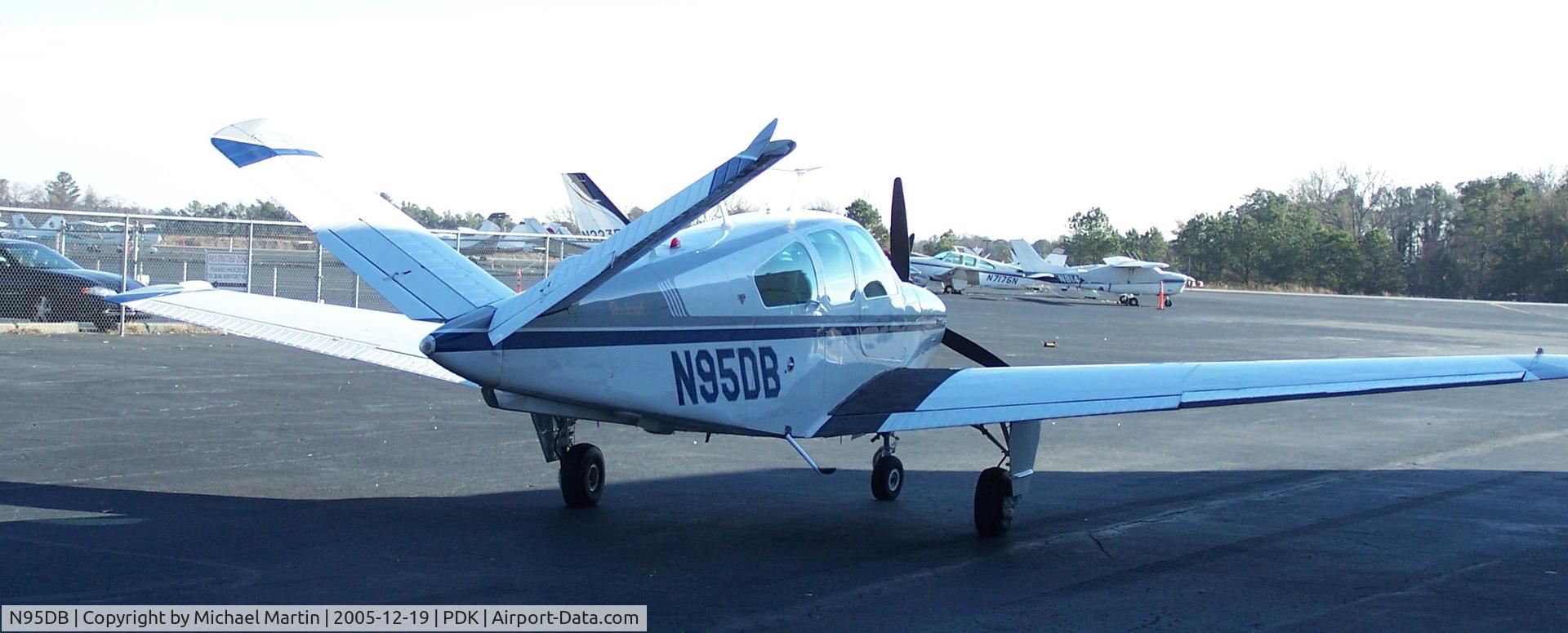 N95DB, 1979 Beech V35B Bonanza C/N D-10239, On tiedow at PDK