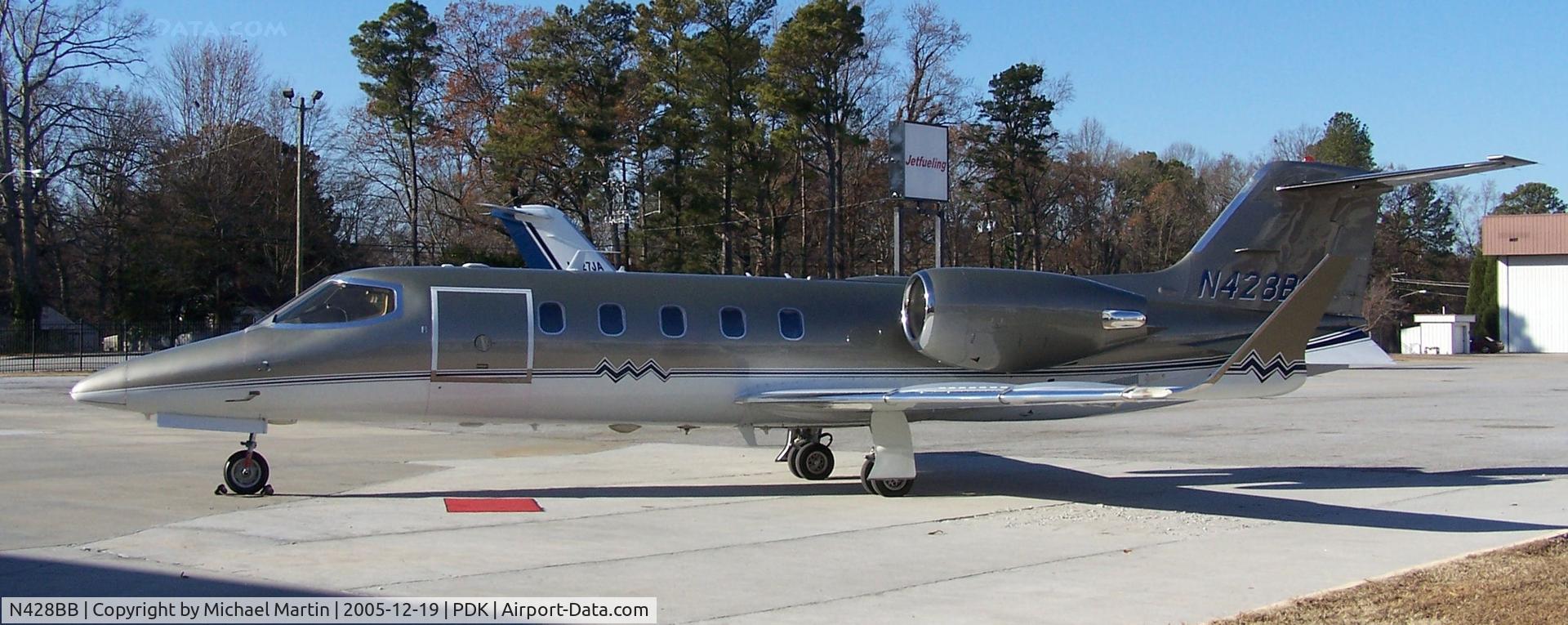N428BB, 2000 Learjet 31A C/N 209, Parked at Jet Fueling @ PDK