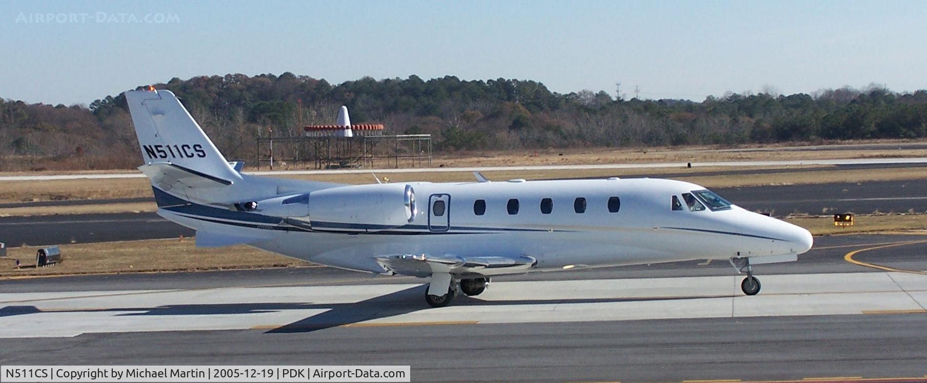 N511CS, 2003 Cessna 560XL C/N 560-5324, Taxing to Runway 2R
