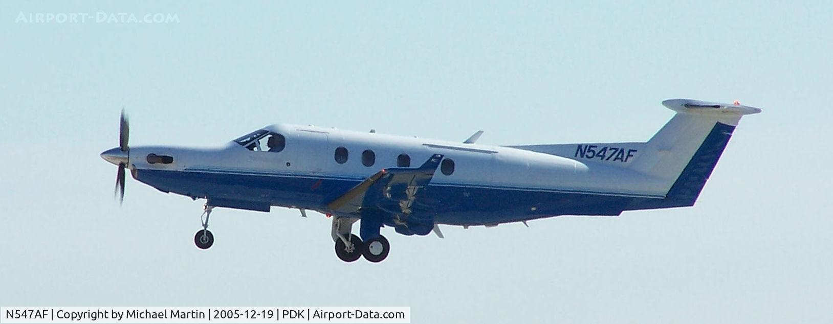 N547AF, 2004 Pilatus PC-12/45 C/N 547, Departing PDK on 2R