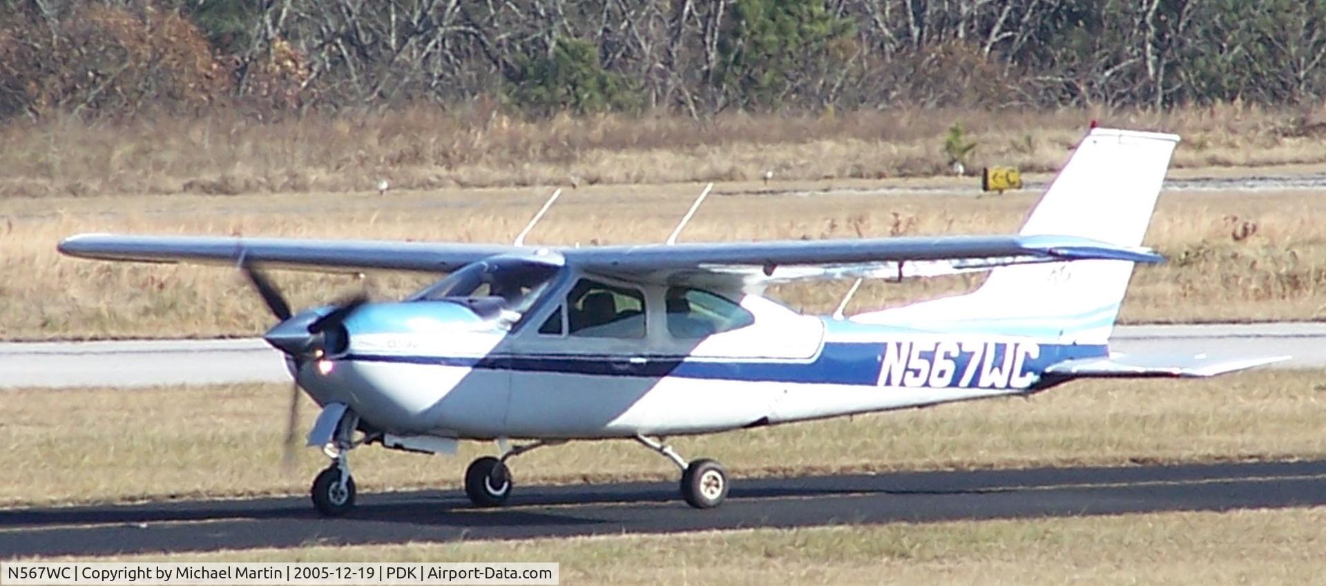 N567WC, 1978 Cessna 177RG Cardinal C/N 177RG1320, Taxing back from flight