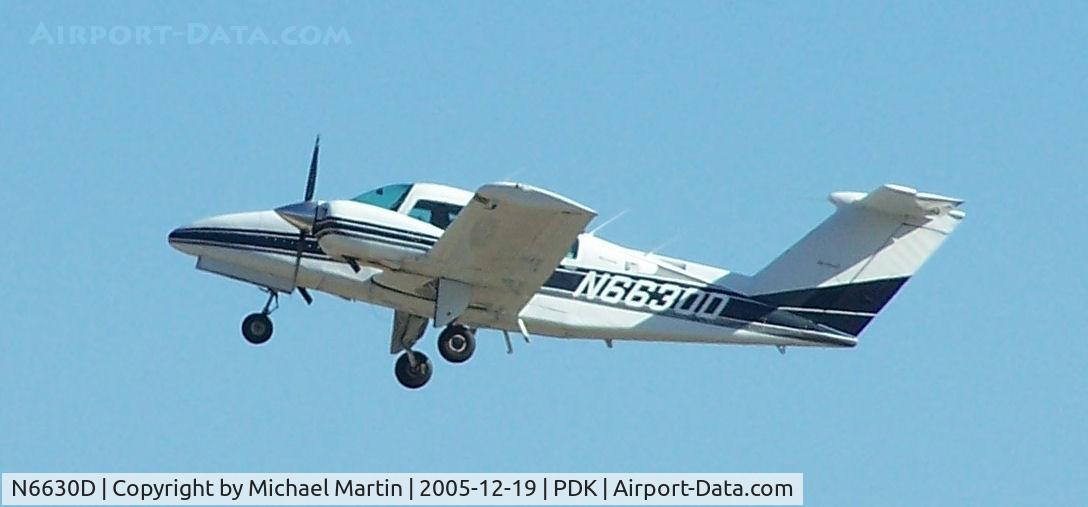 N6630D, 1979 Beech 76 Duchess C/N ME-221, Departing PDK on 2R