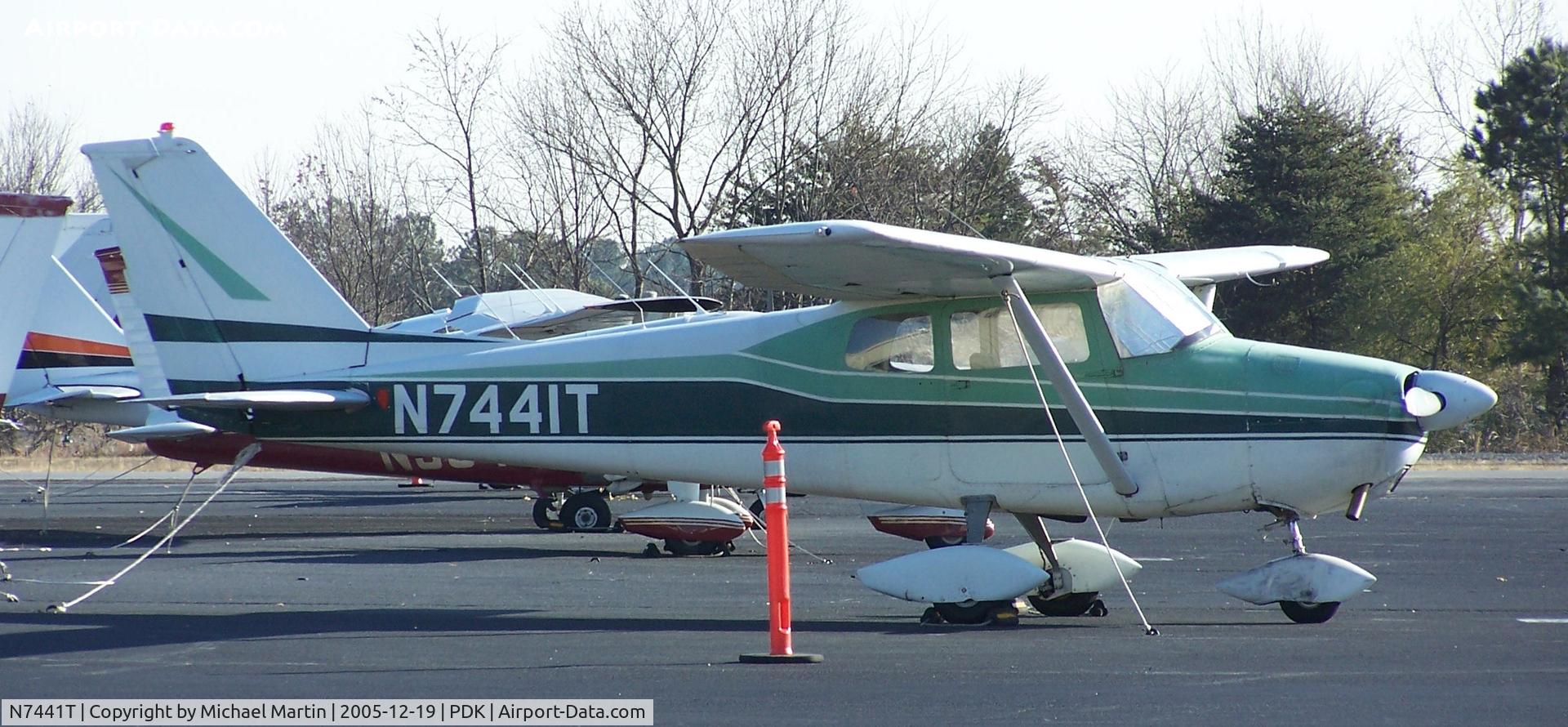 N7441T, 1959 Cessna 172A C/N 47041, Tied down @ PDK