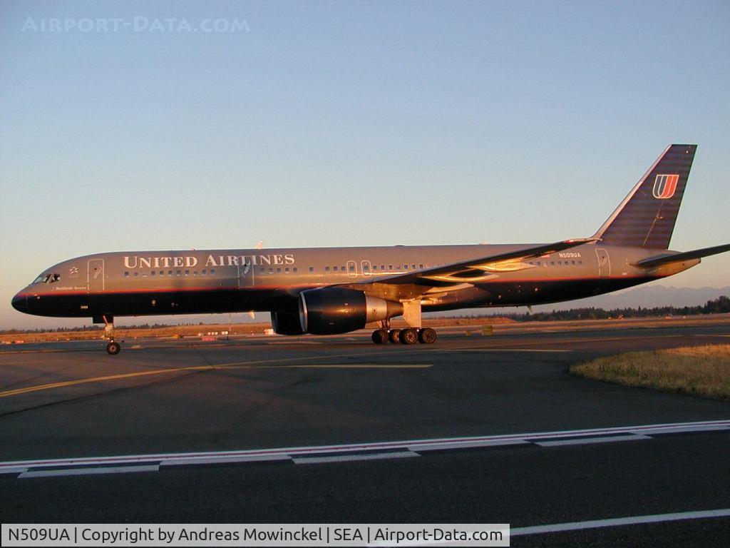 N509UA, 1990 Boeing 757-222 C/N 24763, United Airlines Boeing 757 at Seattle-Tacoma International Airport