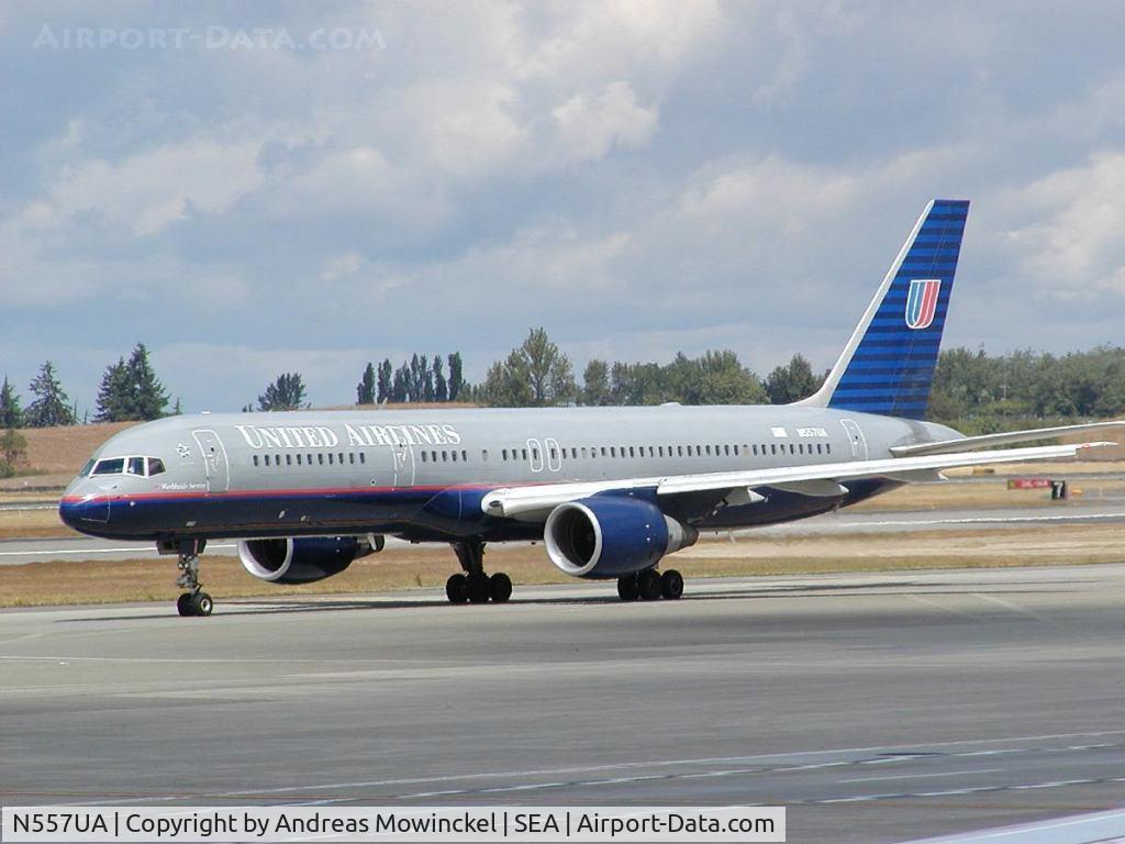 N557UA, 1992 Boeing 757-222 C/N 26653, United Airlines Boeing 757 at Seattle-Tacoma International Airport