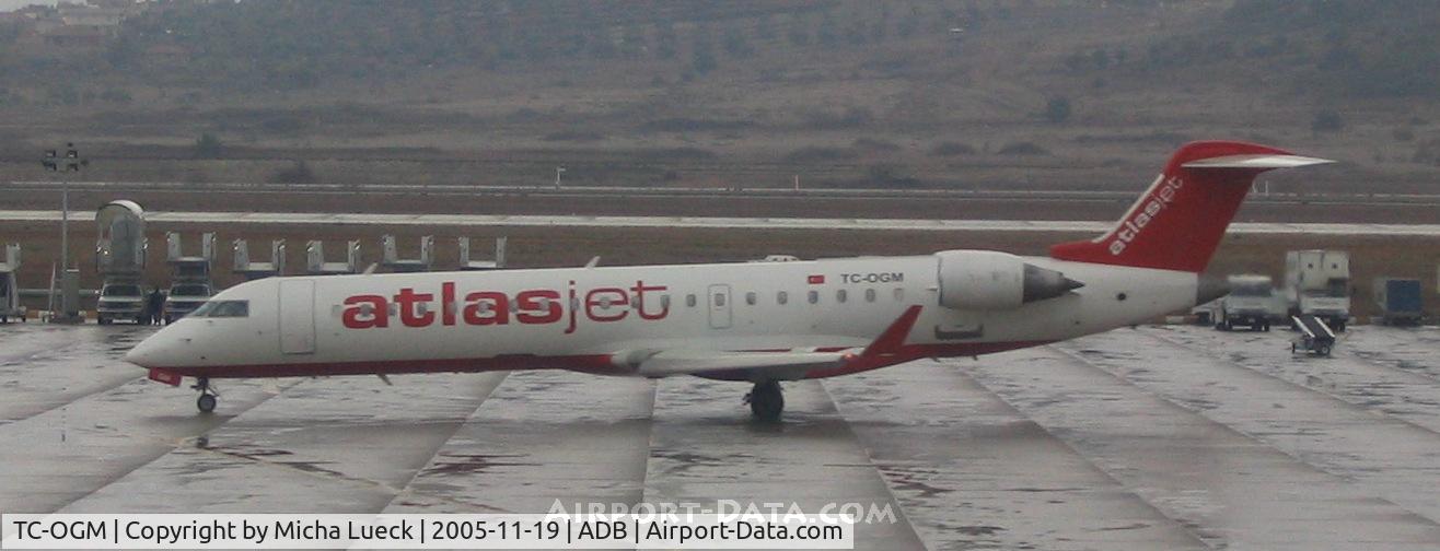 TC-OGM, 2001 Canadair CRJ-700 (CL-600-2C10) Regional Jet C/N 10028, Leaving Izmir's rainy weather behind