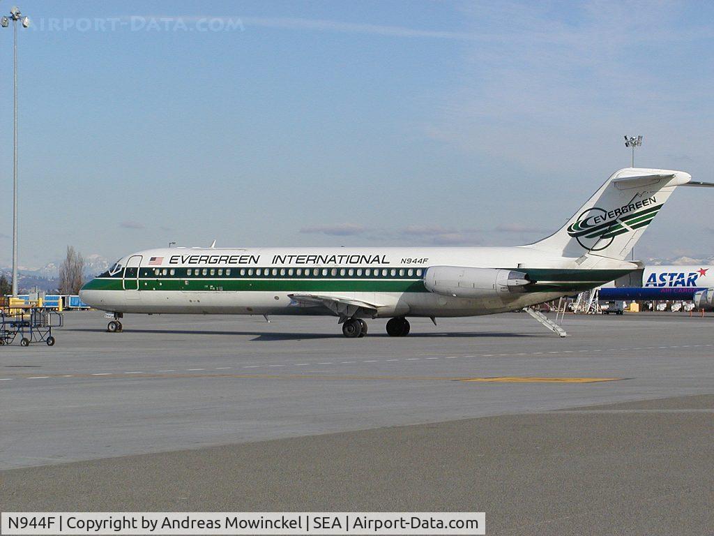 N944F, 1968 McDonnell Douglas DC-9-33F C/N 47194, Evergreen DC-9-33F freighter at Seattle-Tacoma International Airport. ex KLM