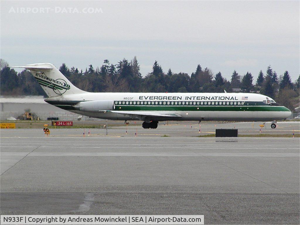 N933F, 1968 Douglas DC-9-33 C/N 47191, Evergreen DC-9-33F freighter at Seattle-Tacoma International Airport. ex KLM