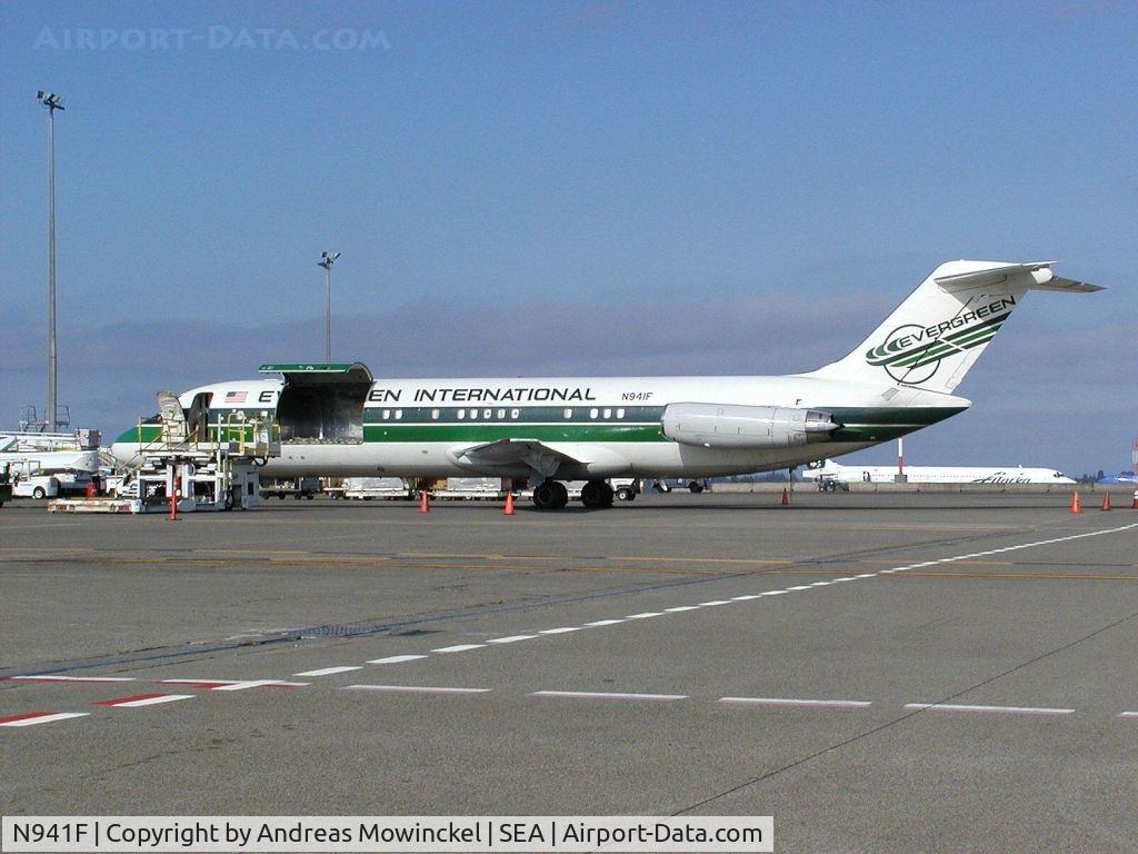 N941F, 1968 McDonnell Douglas DC-9-33F C/N 47193, Evergreen DC-9-33F freighter at Seattle-Tacoma International Airport. ex KLM
