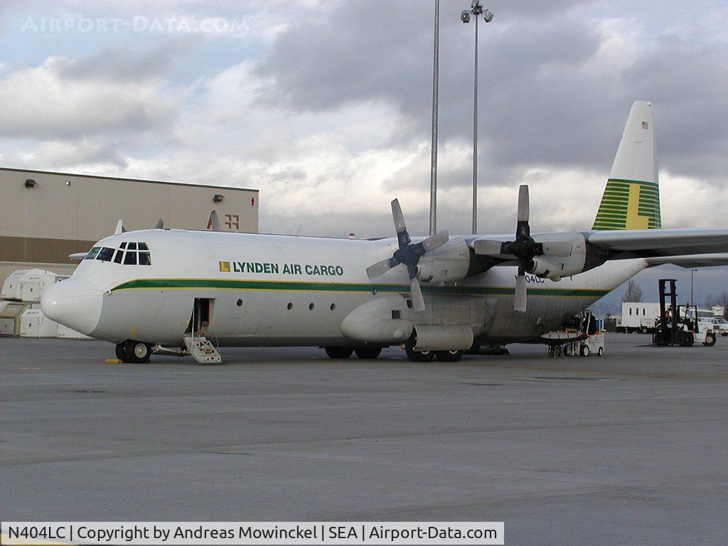 N404LC, 1977 Lockheed 382G C/N 4763, Lynden Air Cargo L-100 Hercules Freighter at Seattle-Tacoma International Airport.