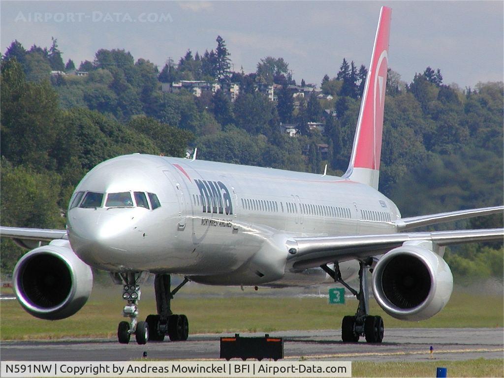 N591NW, 2003 Boeing 757-351 C/N 32991, Northwest Boeing 757 at Boeing field